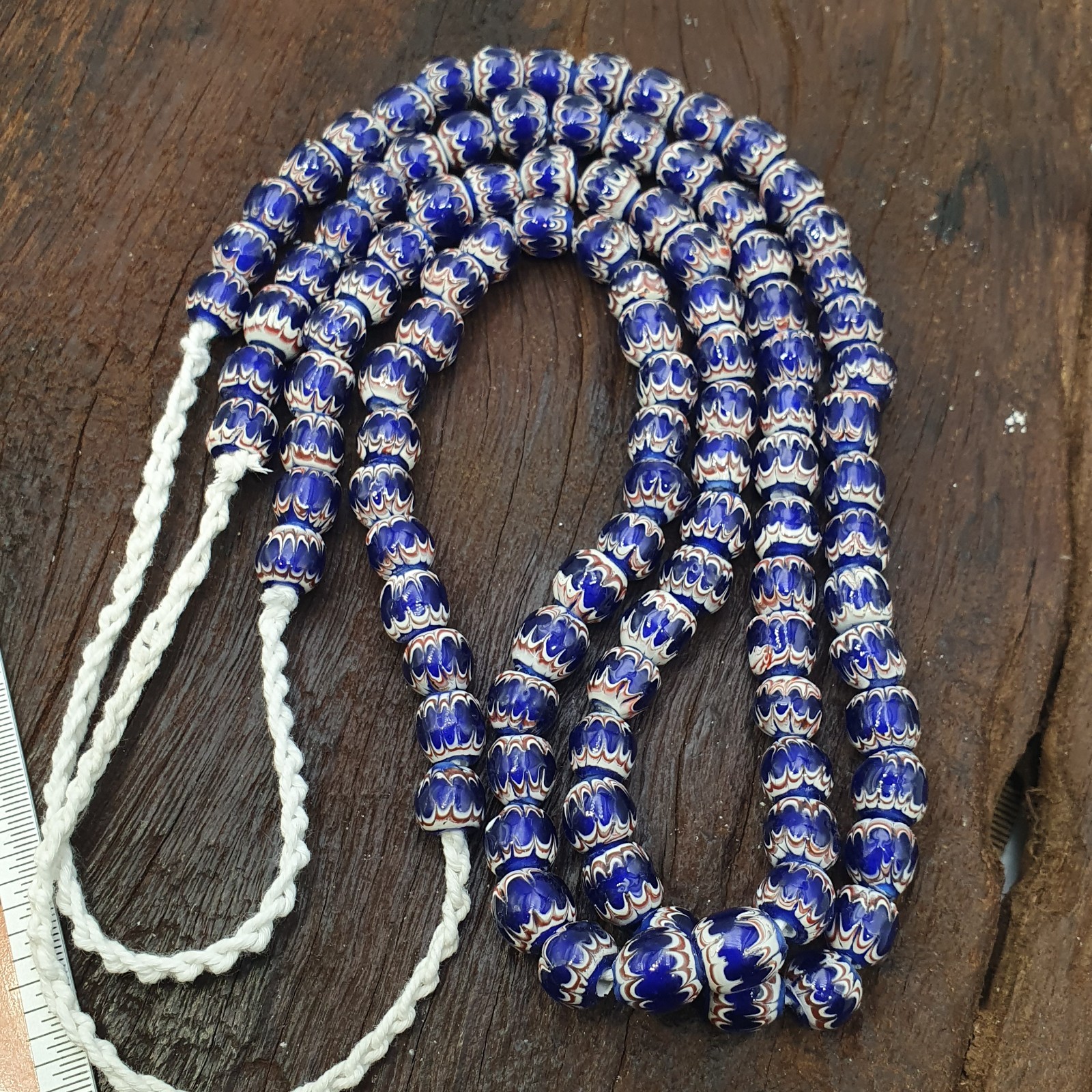 Blue White Feathered African Style Round Glass Chevron Pattern Beads Strand