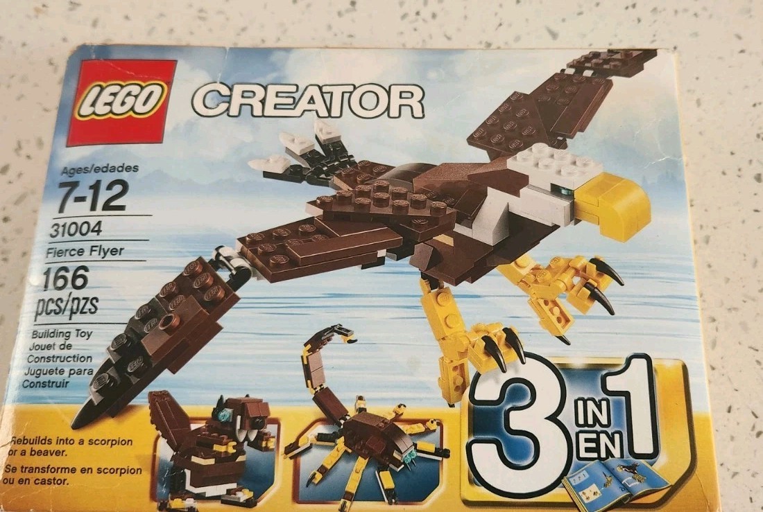LEGO CREATOR: Fierce Flyer (31004) Distressed Box 