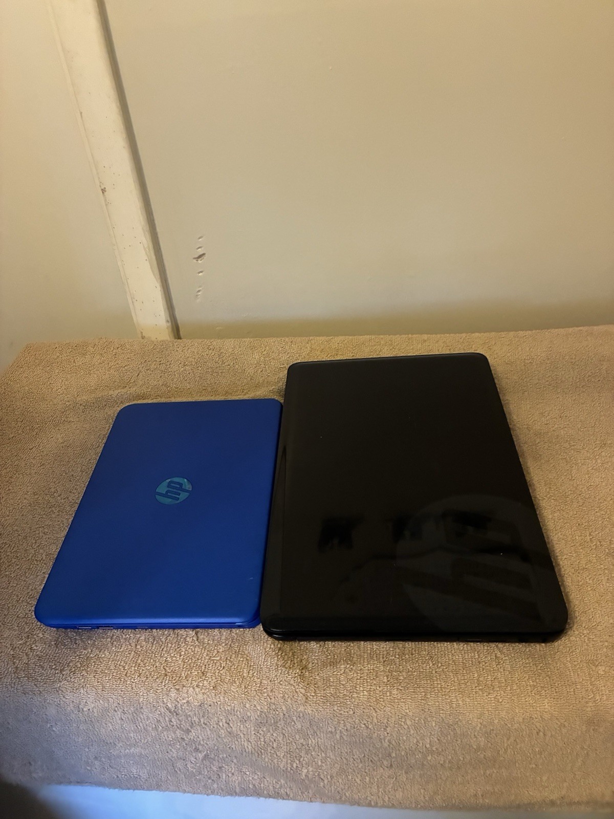 ( Lot 2 Hp Laptops) Hp 11 Ad 15 Inch