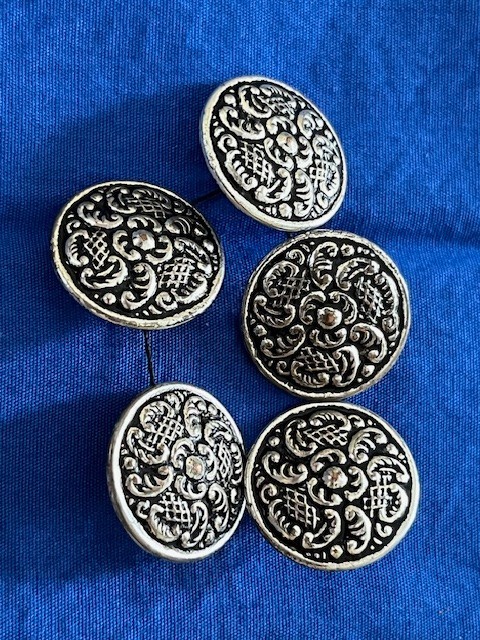 Lot 5 AWS Qualitat Embossed Metal Shank Buttons