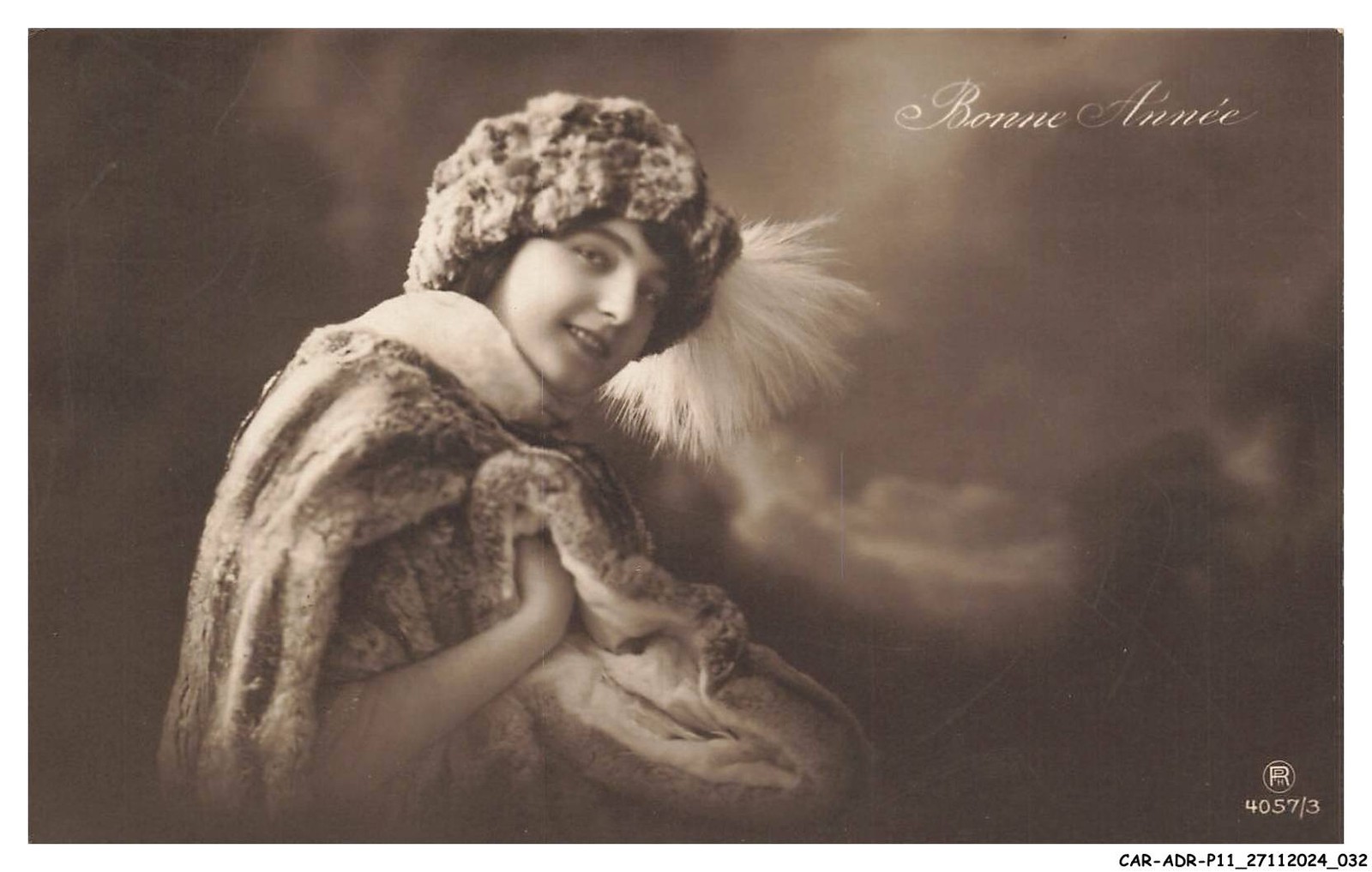 CAR-ADRP11-0535-WOMEN - Portrait Of A Woman - Happy New Year