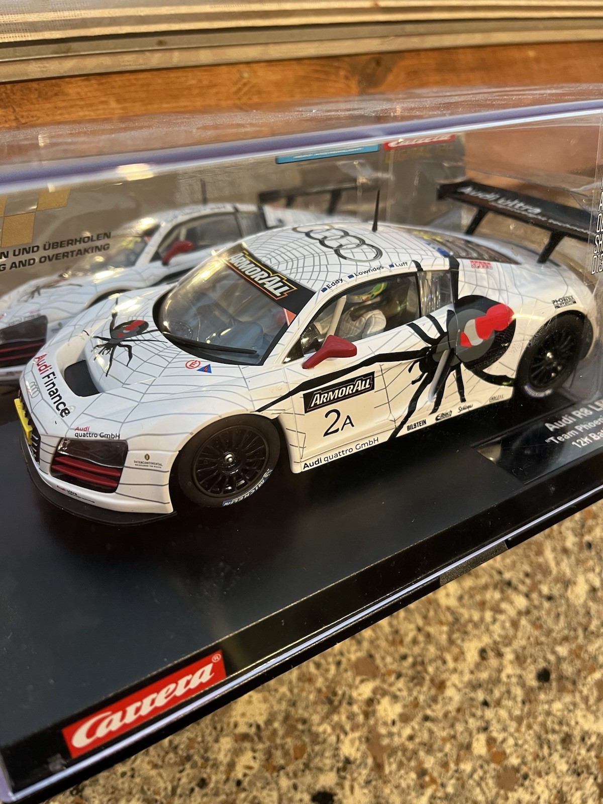 Carrera 124 Digital Slot Car Brand New Audi R8 Team Phoenix No.2A Rare !!