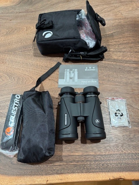 Celestron 71404 TrailSeeker 8x42mm Roof Binoculars with Dielectric-Coated Lens