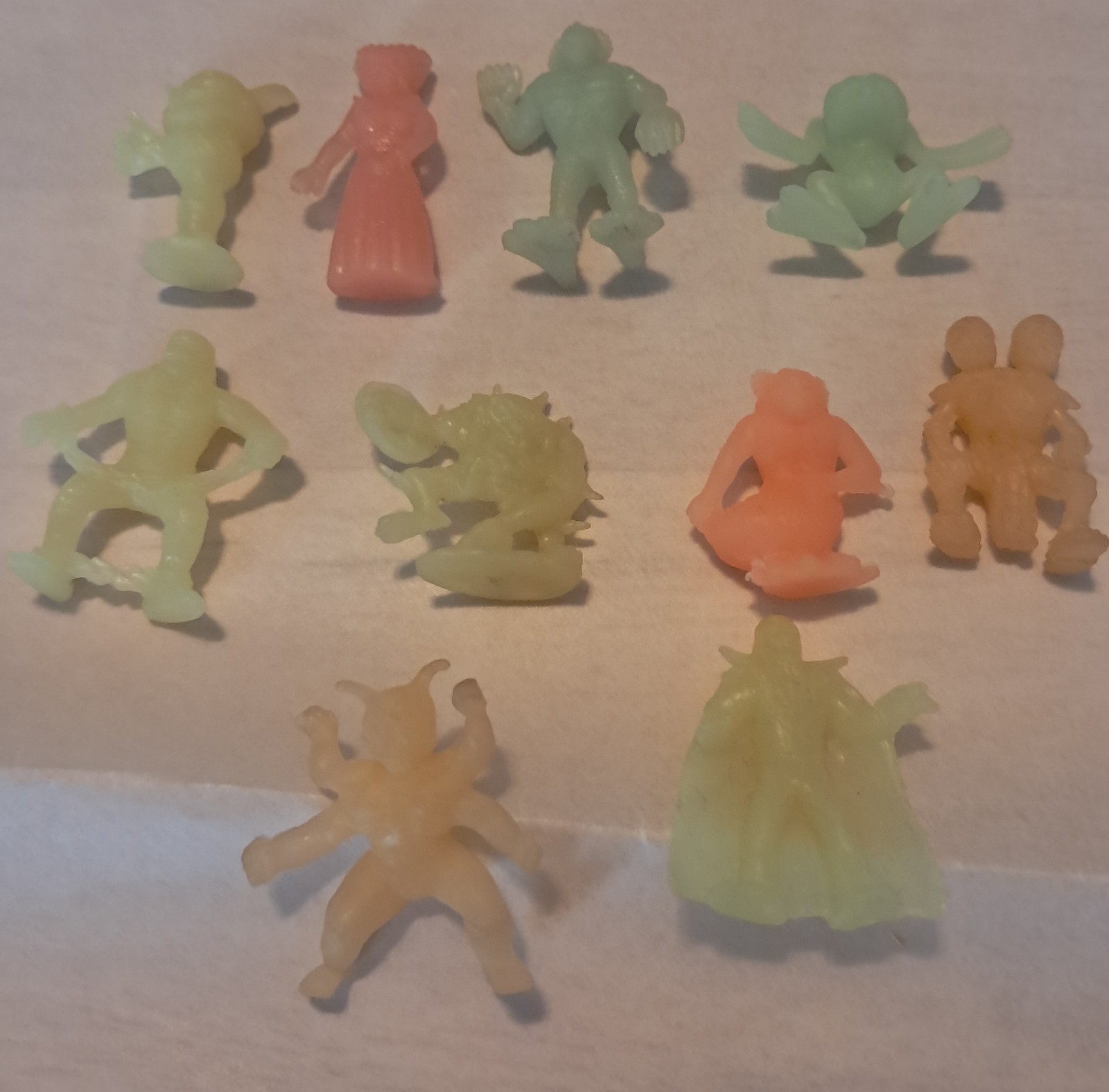 Monster In My Pocket KO Peru Monstruos Mutante Radioactivos Lot Of 10 Glow Figs