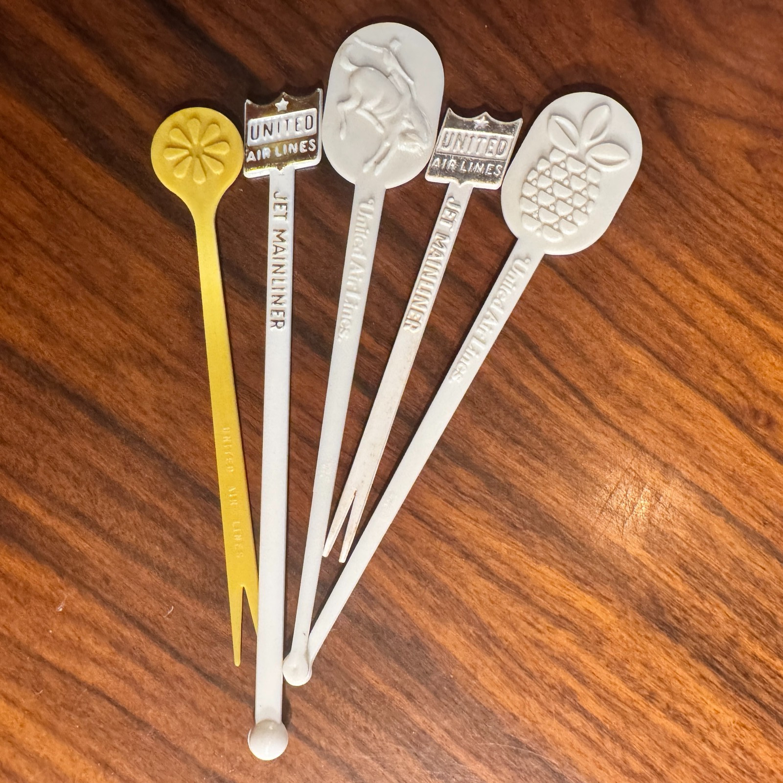 5 VTG UNITED Airlines Cocktail Stirrer Swizzle Sticks Drink Bar Air Travel