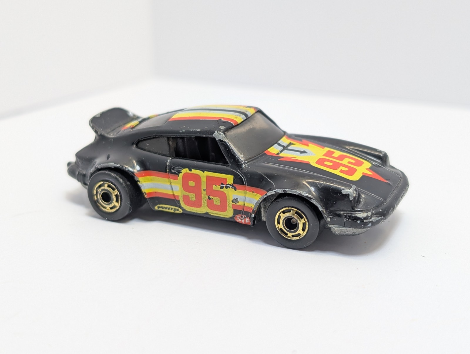 HOT WHEELS 1974 P 911 PORSCHE BLACK W/ GOLD RIMS RARE HONG KONG VINTAGE