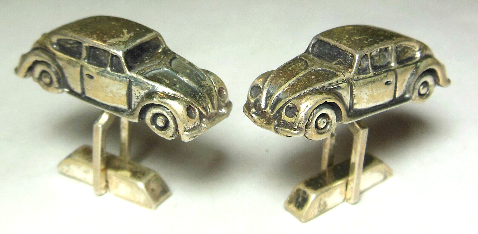 VTG. FENWICK & SAILORS Sterling Silver VW Volkswagen Beetle Bug car cufflinks