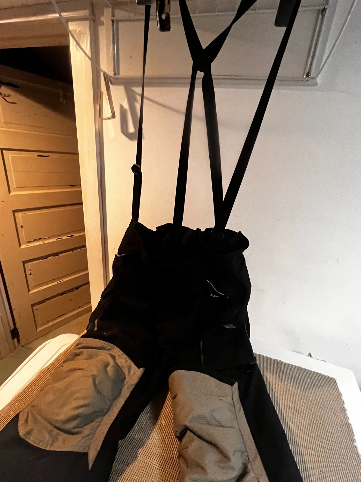 LL Bean Kids snow pants with suspenders tag size XL 18/20