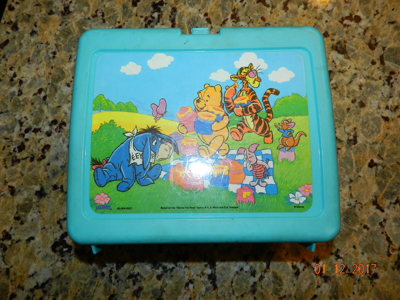 Winnie the Pooh Honey Picnic Vintage THERMOS Lunch Box Vintage 1985 Eeyore Roo +