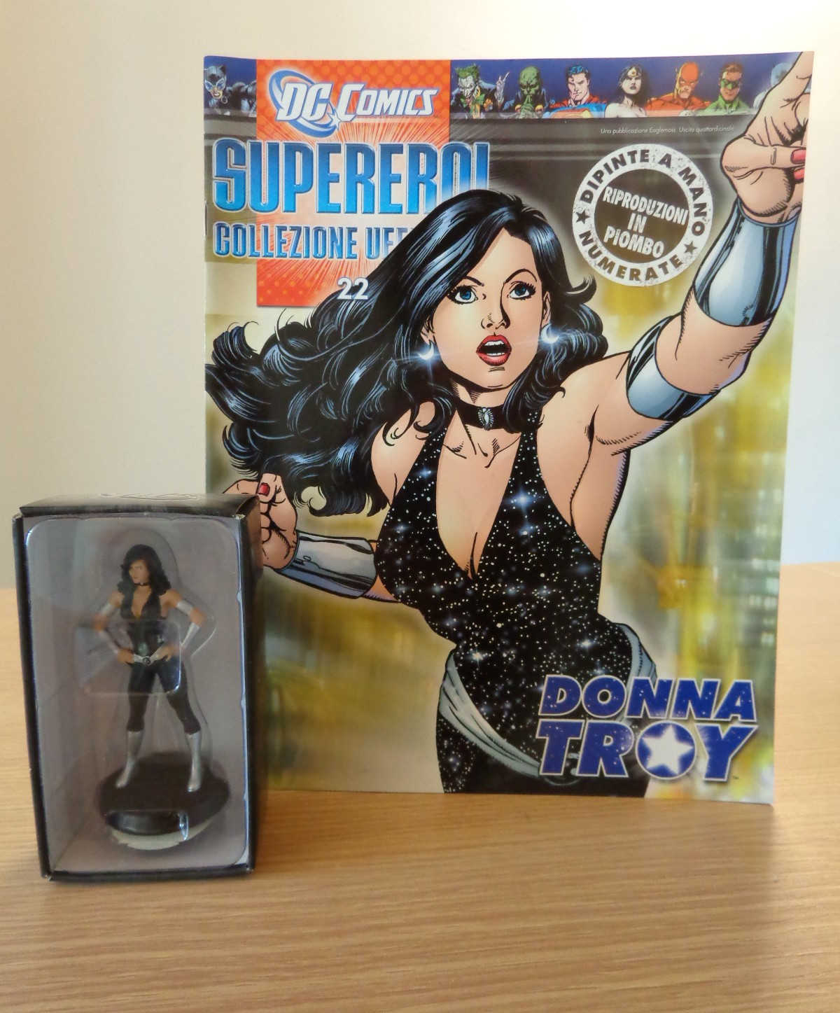 DC Comics Lead Superheroes No.22 Women Troy NEW Eaglemoss Paper ▓