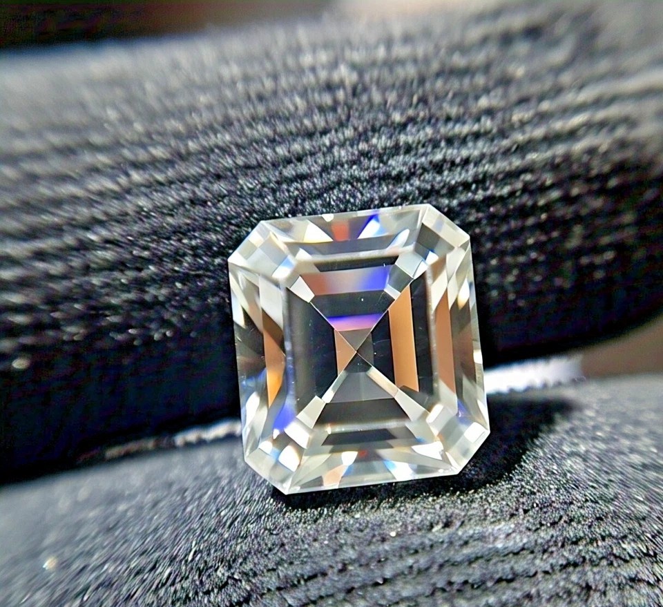 2.00 Ct EMERALD Cut  Certified Lab Grown  Diamond D Color VS2 Clarity A1 R133