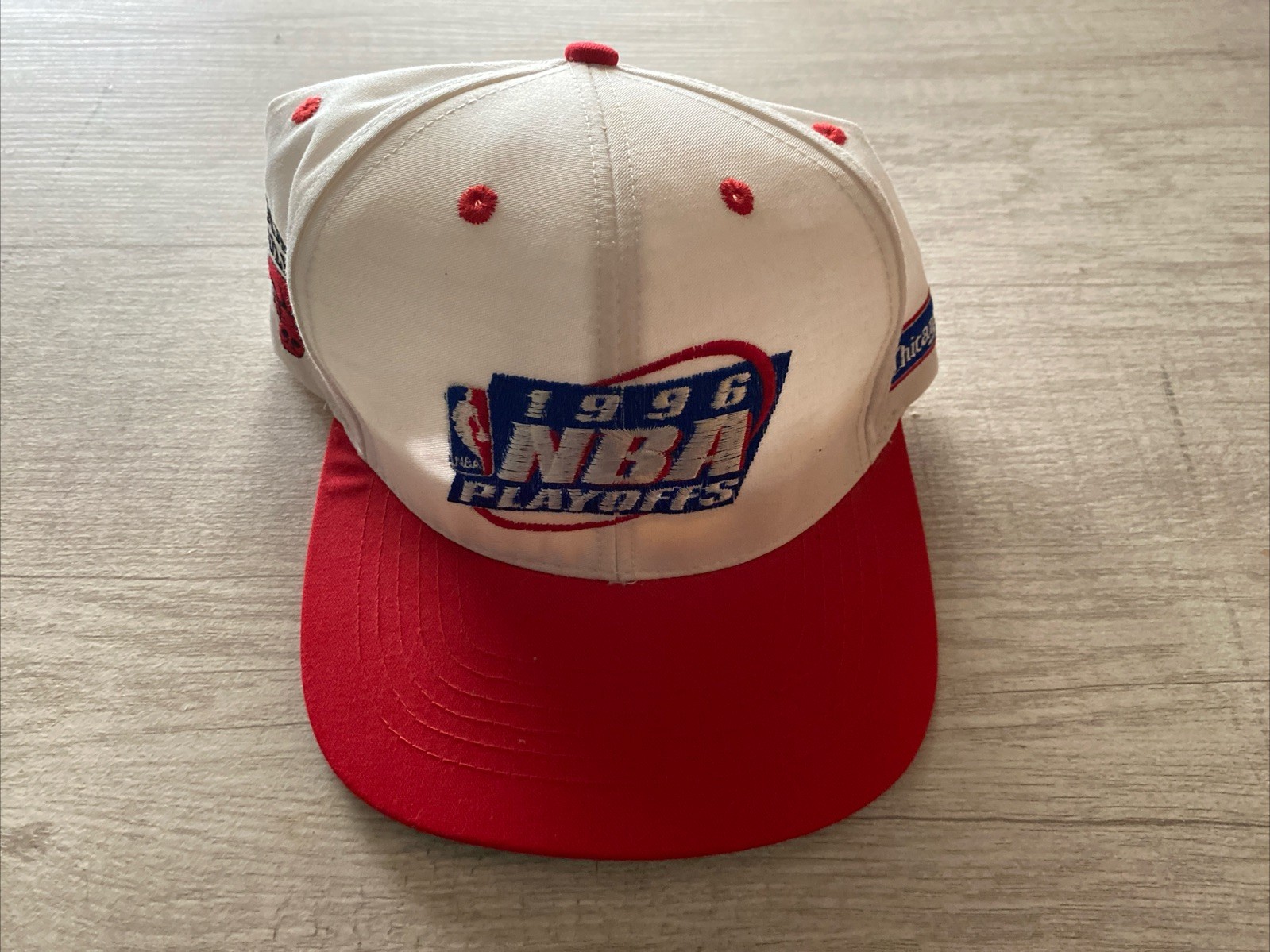 NOS  Chicago Tribune Chicago Bulls 1996 NBA Playoffs Cap