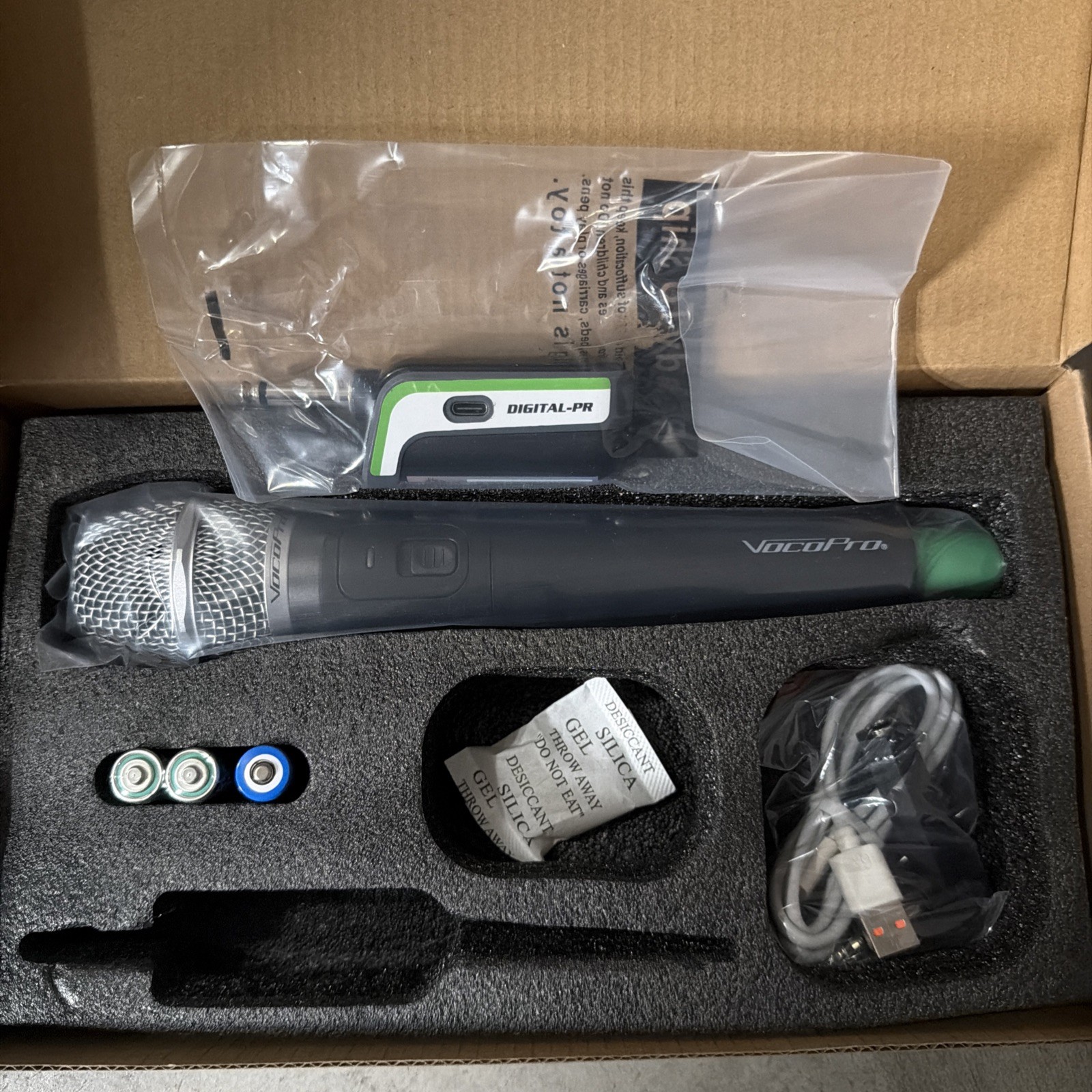 VocoPro Handheld Wireless Vocal Microphone 