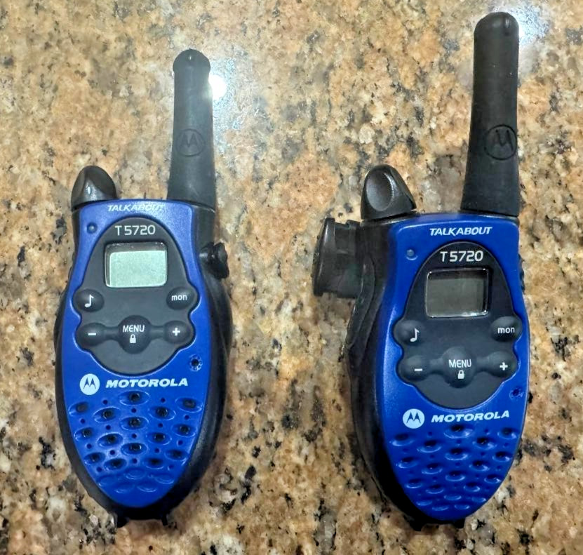 2 Motorola Talkabout T5720 two way radios