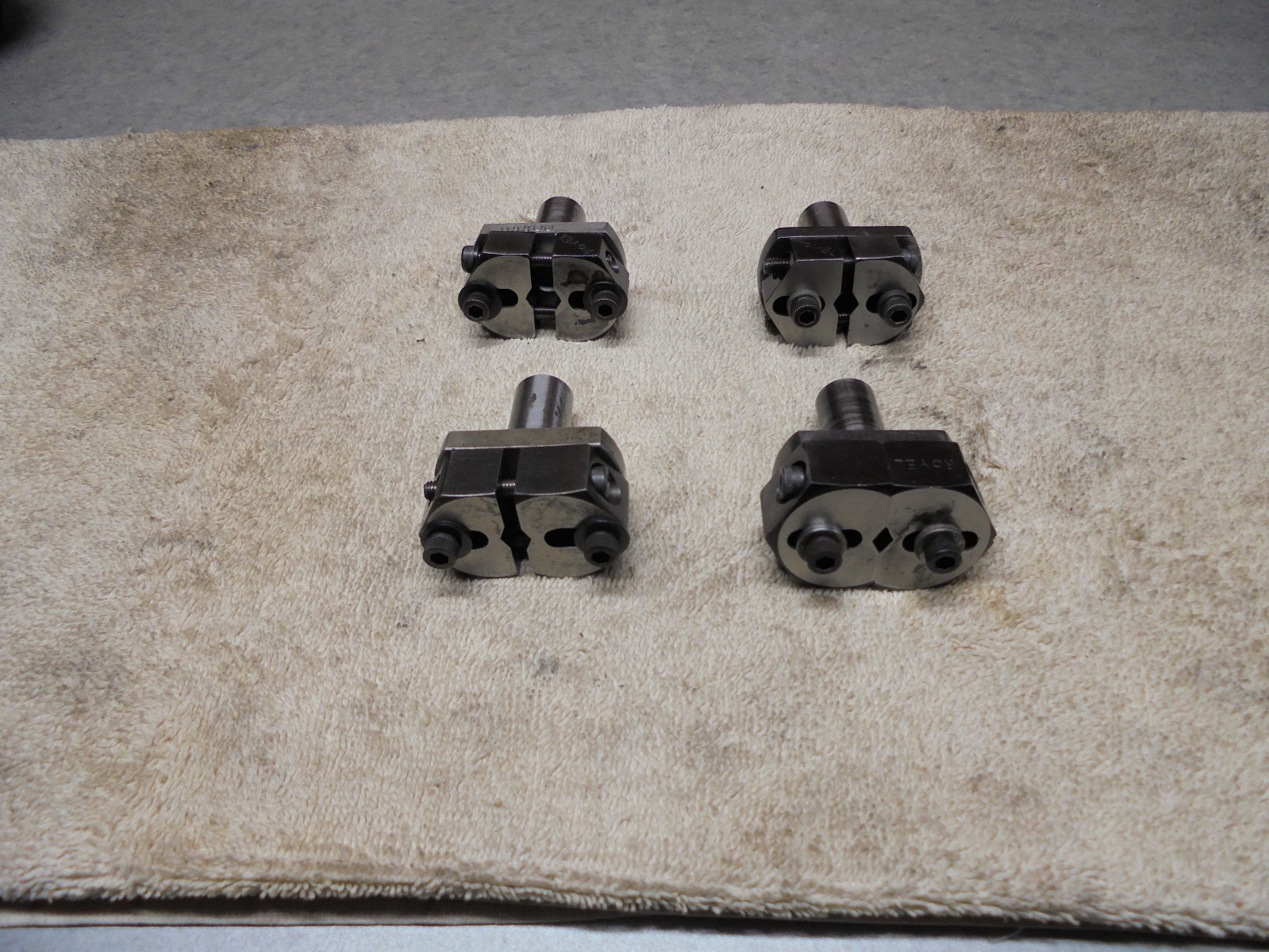 ROYEL TOOL HOLDERS 5/8 SHANK SIZE 00 SET OF 4