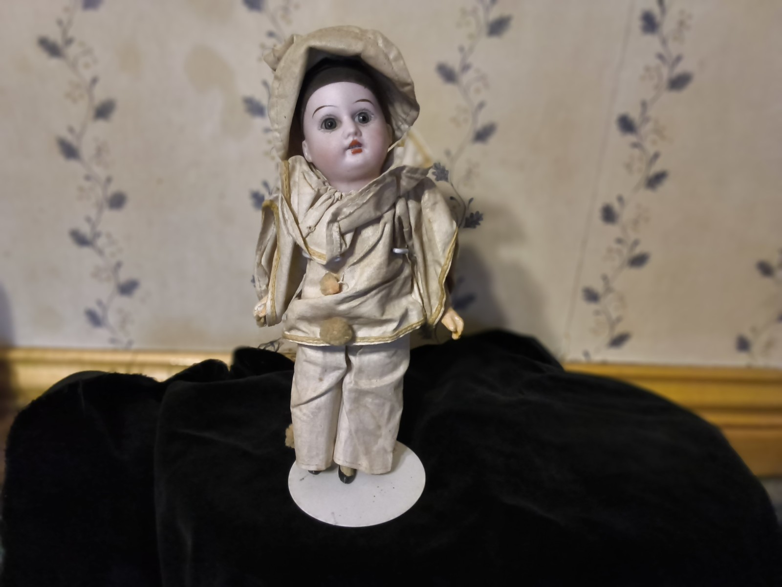 ANTIQUE BISQUE HEAD JESTER DOLL  ALL ORIGINAL