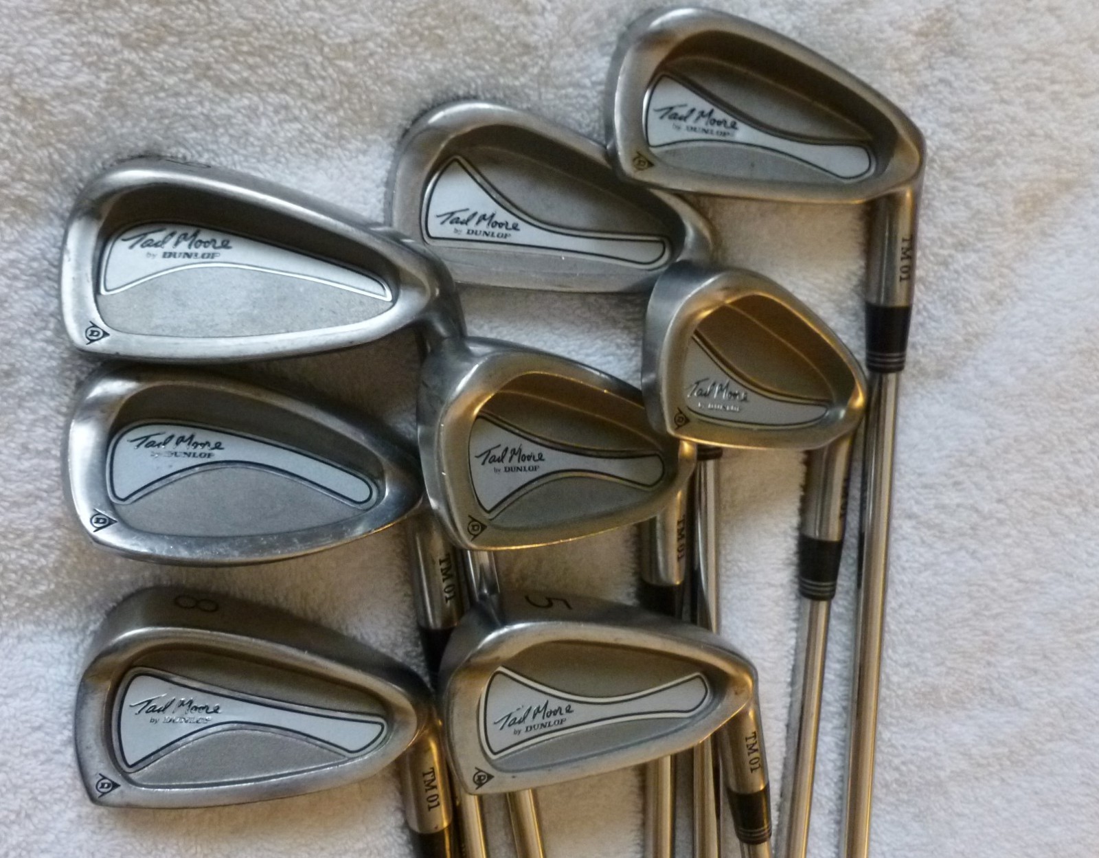 Dunlop Tad Moore TM 01 Irons 3,4,5,6,7,8,9,SW (8 Clubs)  Steel Regular  Rifle