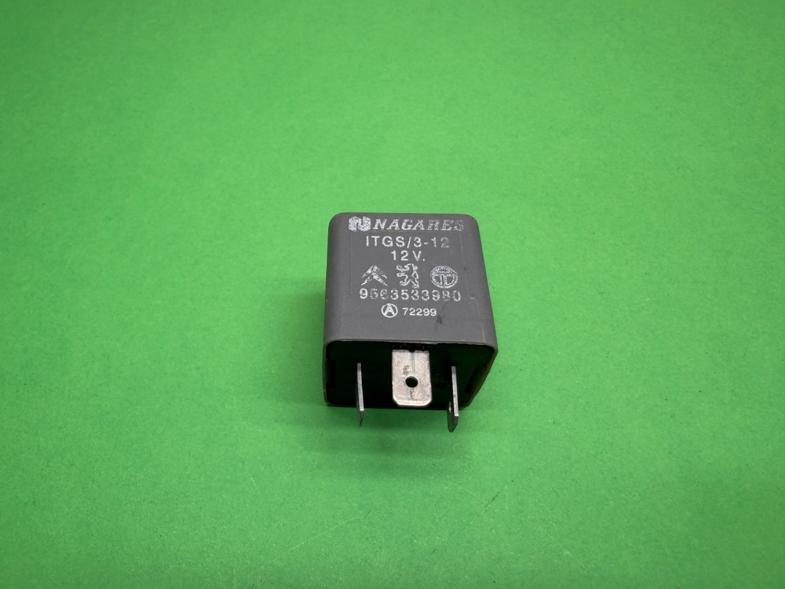 Citroen Peugeot Relay 9563533980 DOT 72299