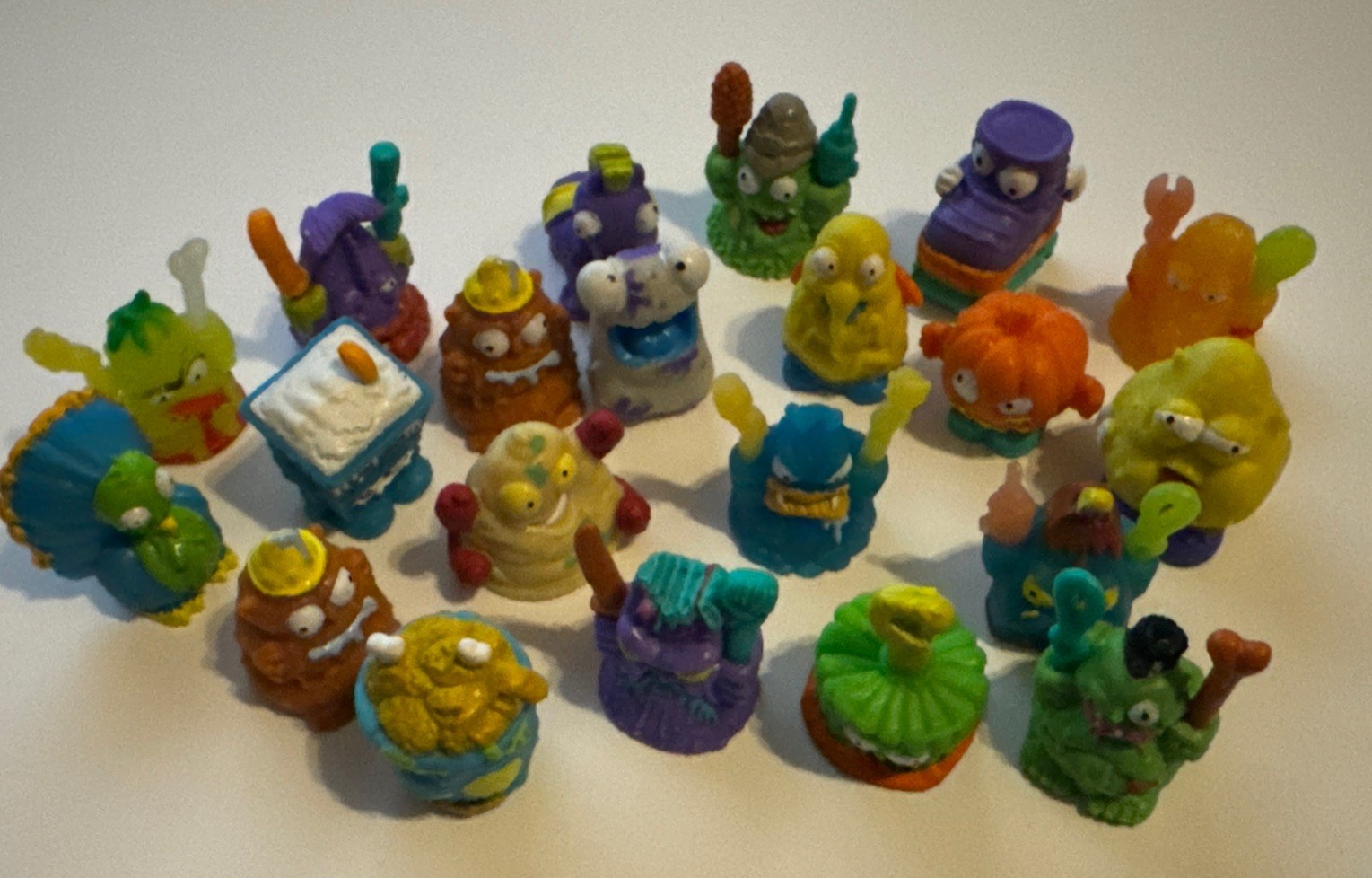 The Trash Pack Lot of 21 Assorted Trashies Figures Collectible Figure