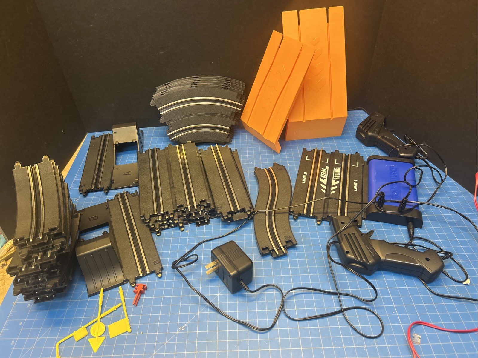 Aotipol Top Turbo Racing Power Supply, Controllers, & Track Pieces Tested Read