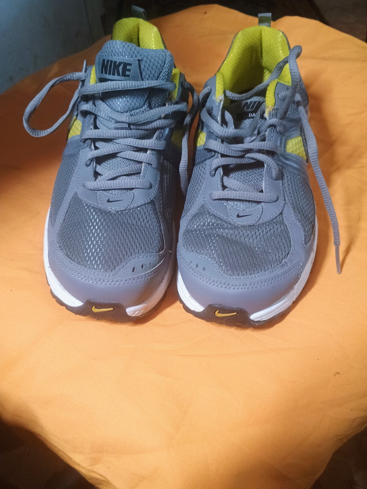 Nike Dart 9 Grey  Running Shoes Lace Up Athletic Sneakers WOMENS 7