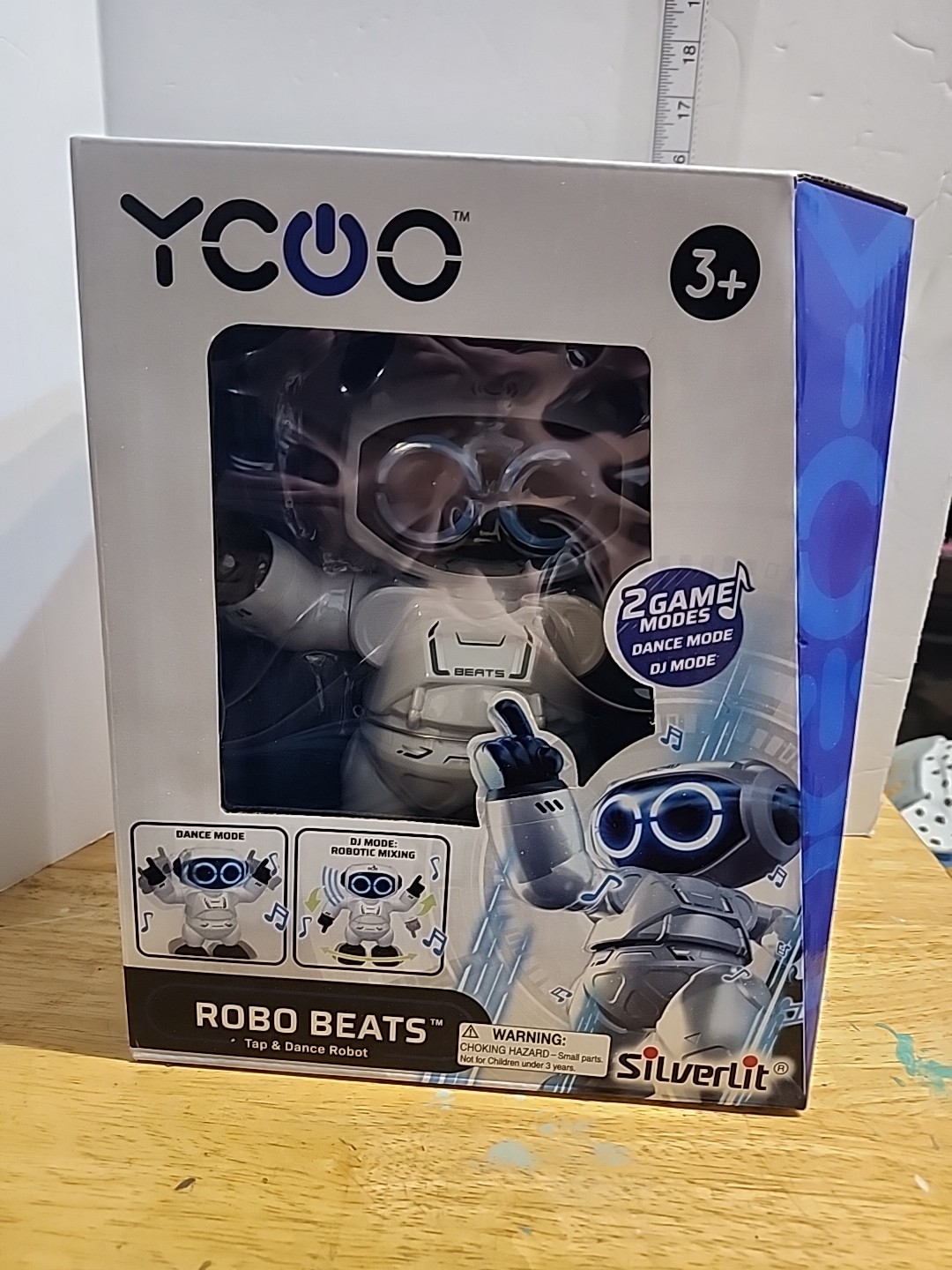YCOO Robo Beats Tap and Dance Robot by Silverlit Brand New 