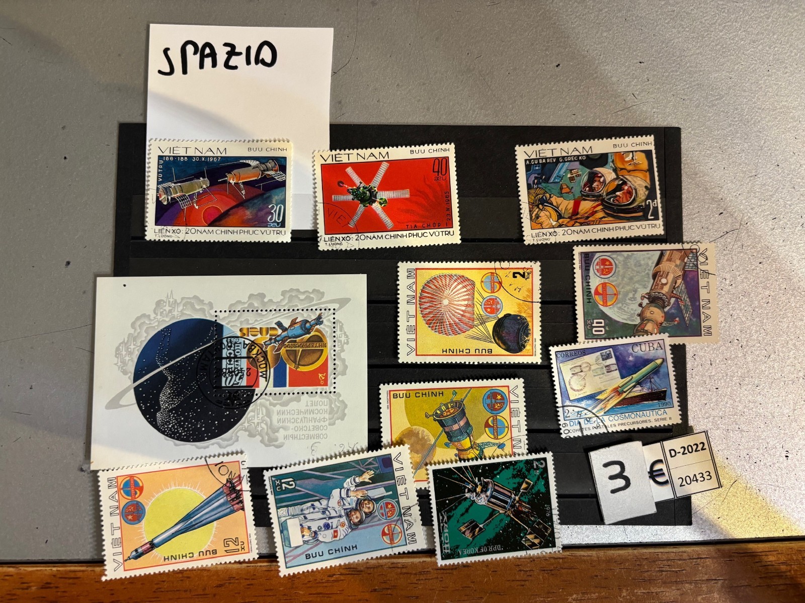 D-2022-20433 SPACE THEME