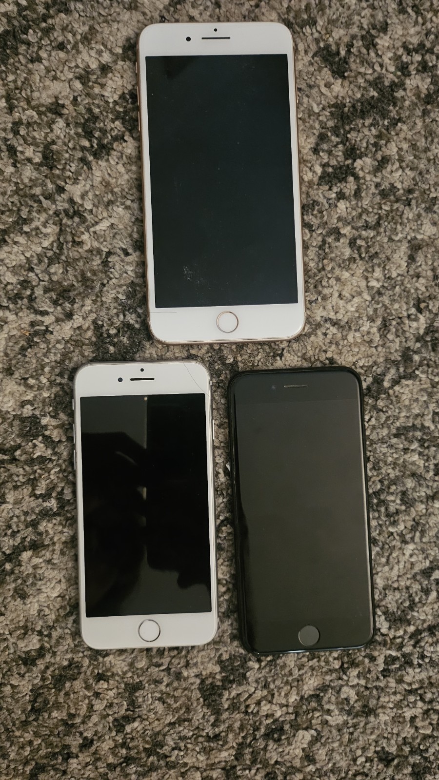 Apple iPhone Lot of 3 - Black, White, Gold