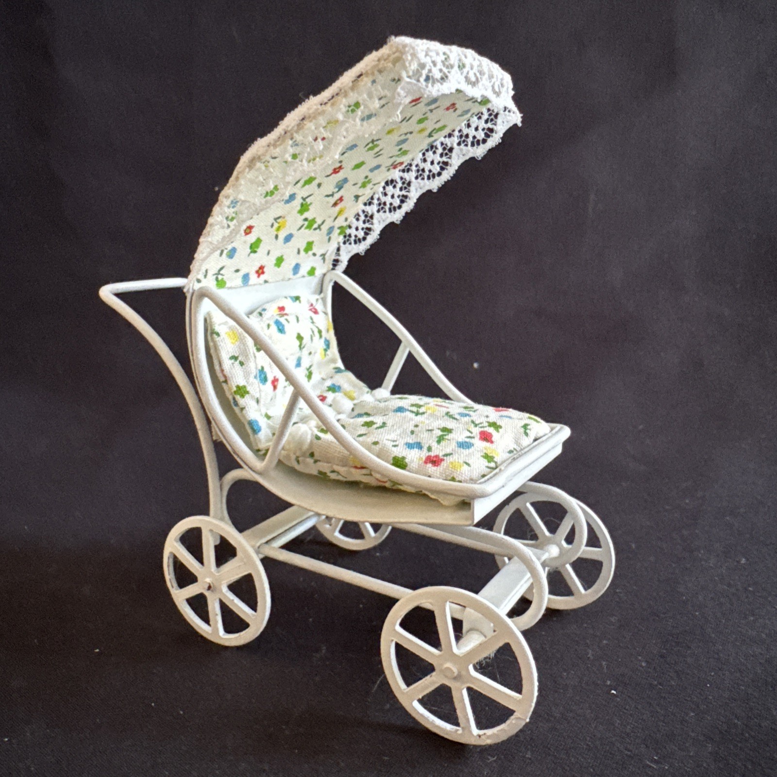 Miniature Baby Buggy Pram White Wire Canopy & Cushion