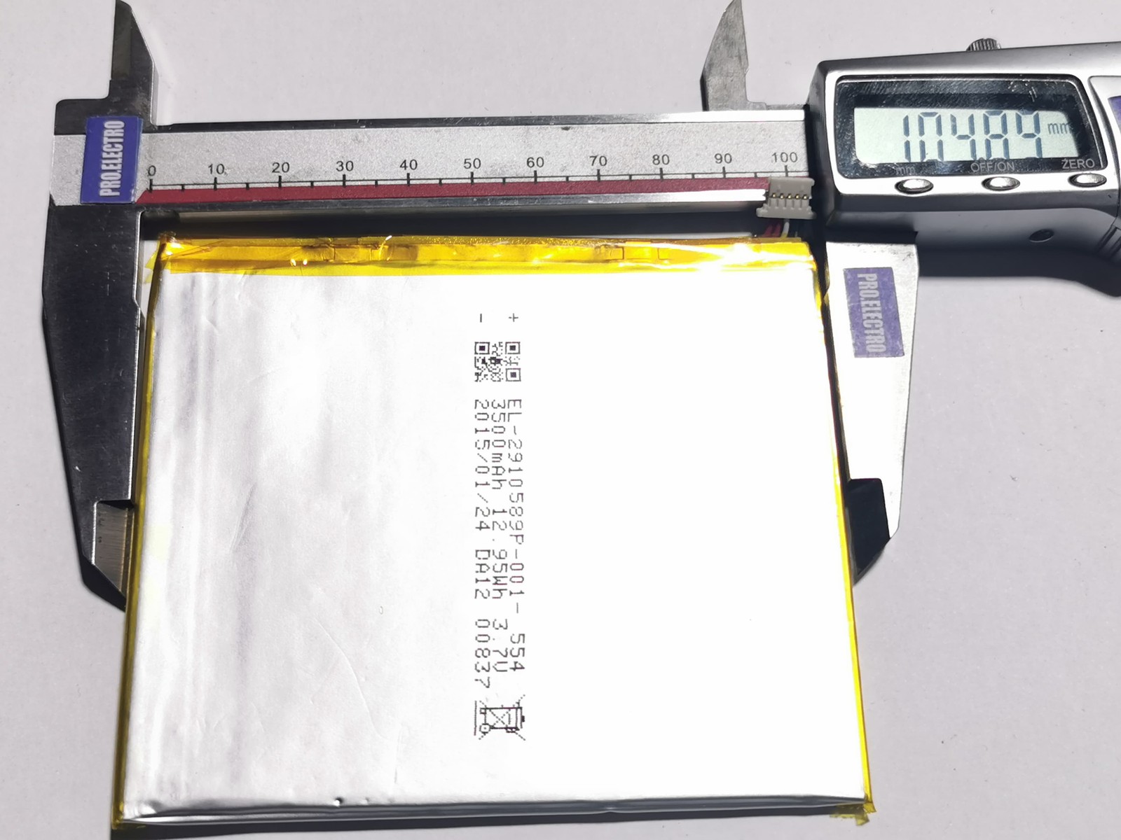 MEDIACOM M-MP8S2B3G EL-2910589P-001-554 3500mAh 12.95Wh 3.7V Battery