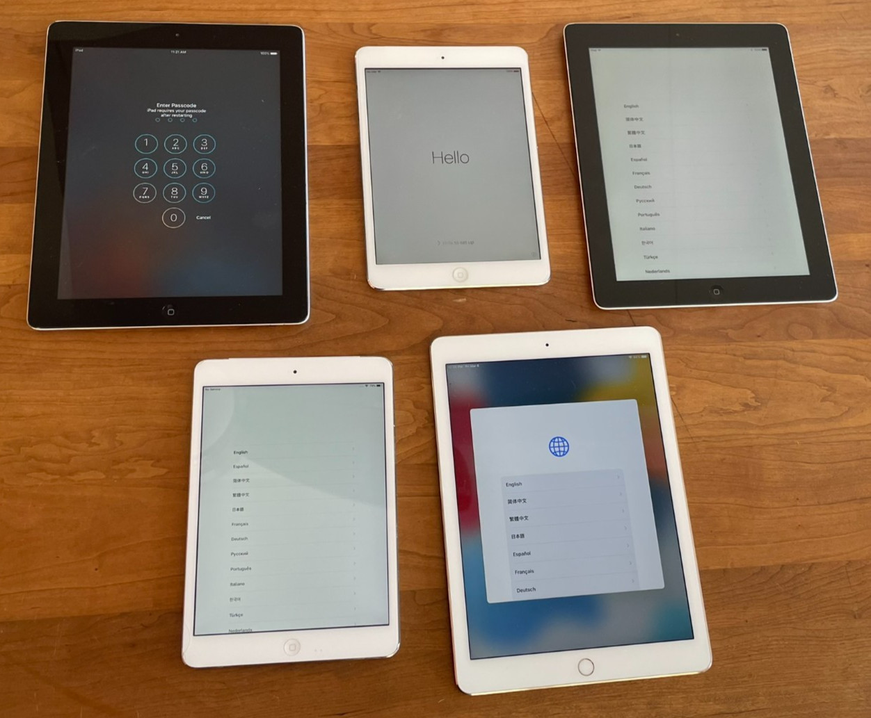 Lot of 5 LOCKED Apple iPads, Assorted Older Models - Full List Below