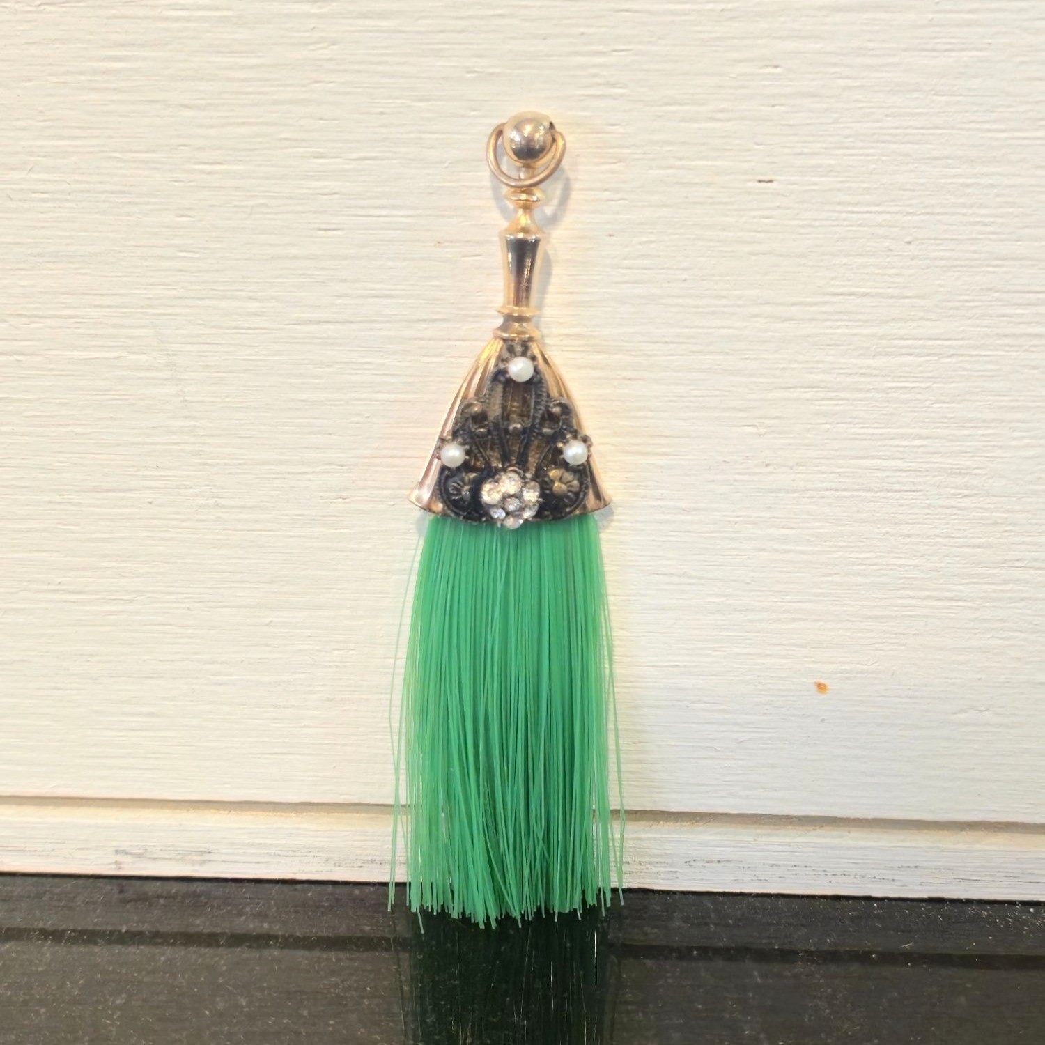 Vintage Hat Brush Gold Tone Rhinestone Faux Pearls Antique Vanity accessories