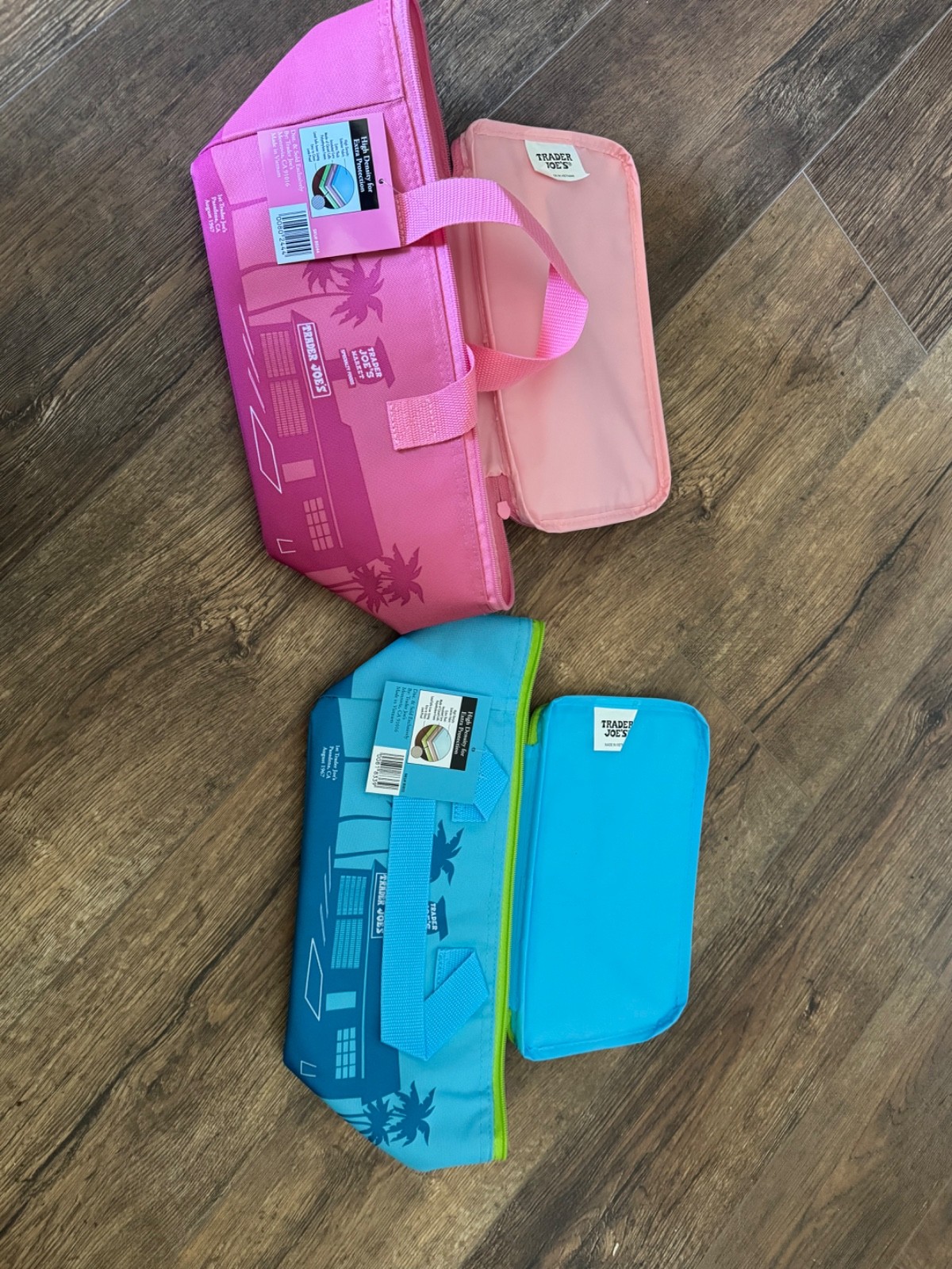 NEW Rare Authentic trader joes mini insulated bags