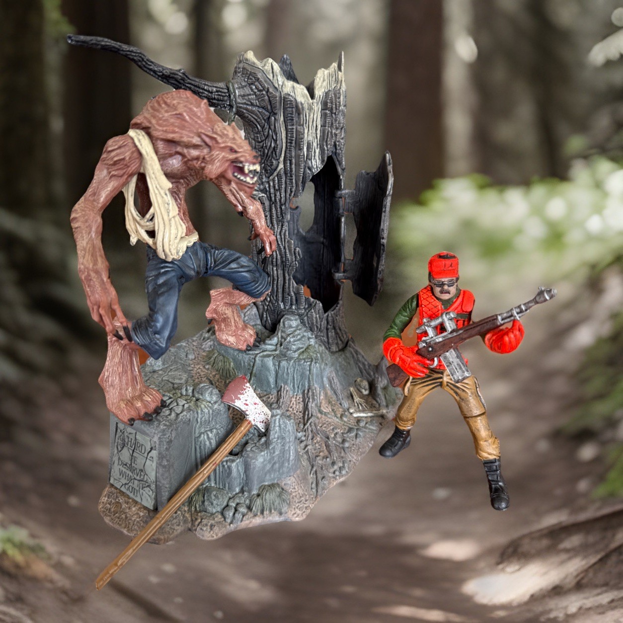 McFarlane Loose Action Figure  Werewolf Playset (Monsters Playsets, Series VG+