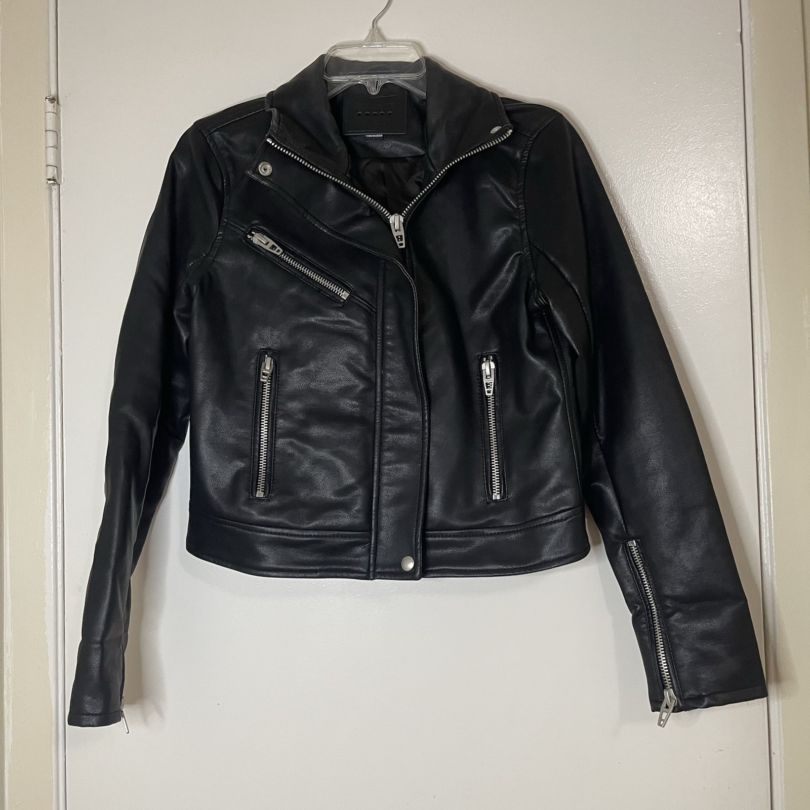 BlankNYC black faux leather motorcycle zip jacket small