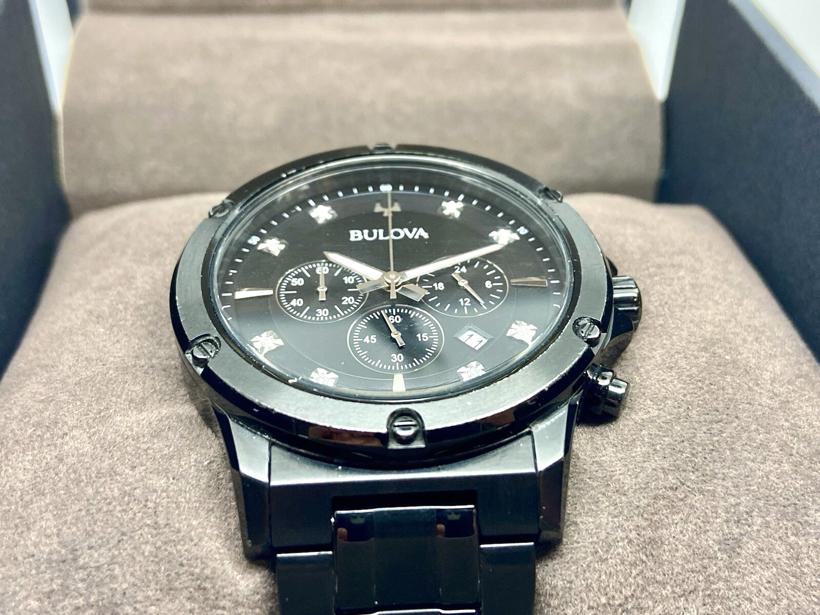 Bulova 98K105 Men's Watch Chronograph Diamonds Black Dial 42mm Bracelet Set