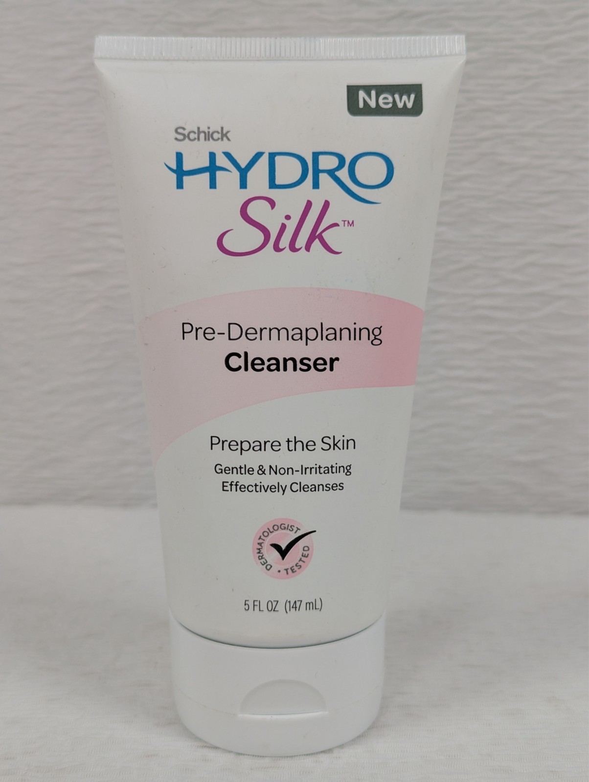 Schick - Hydro Silk - Pre-Dermaplaning Cleanser - Non-Irritating