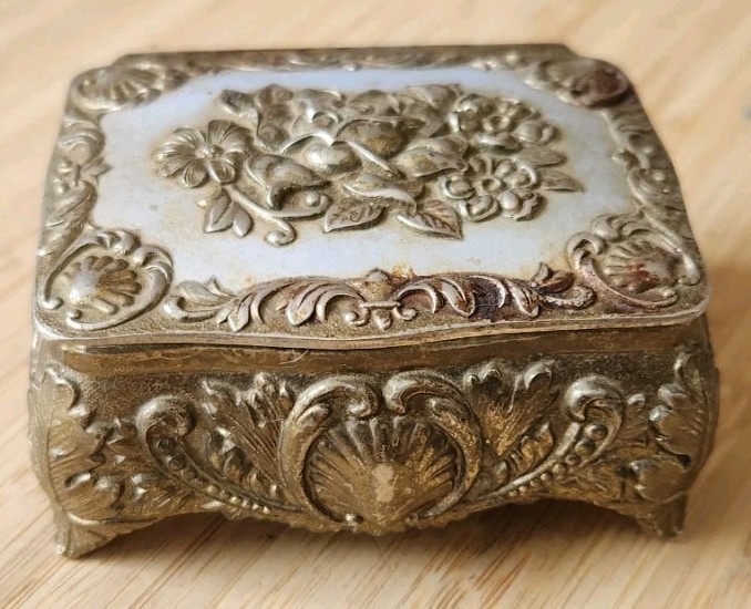 Vintage Small Rectangular Jewelry Box Pink Floral Design