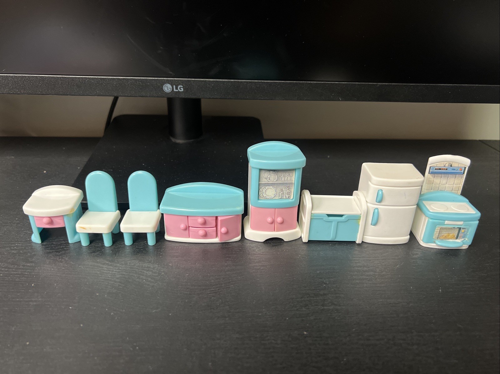 My Sweet Home Toys R Us Dollhouse Furniture Lot 8 Pieces Blue and Pink VINTAGE