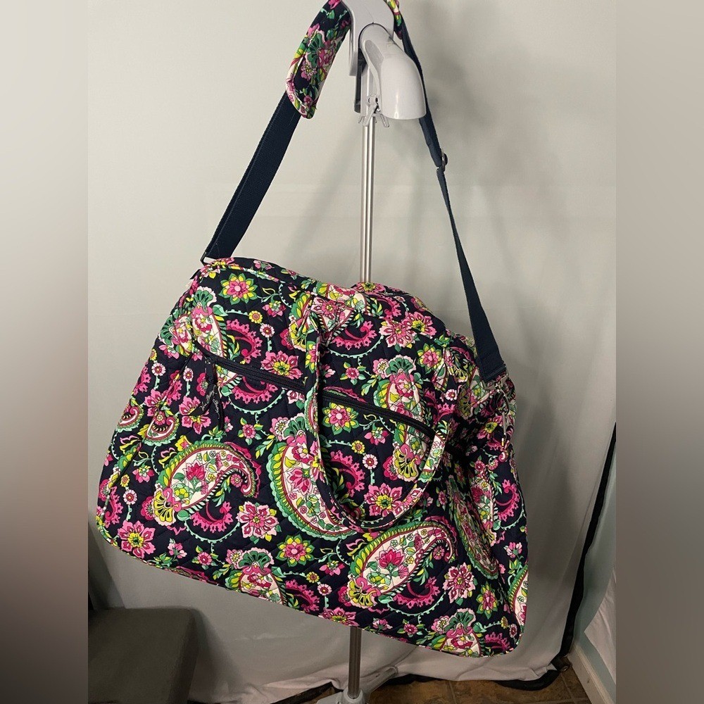 NWOT Vera Bradley blue paisley weekender tote bag