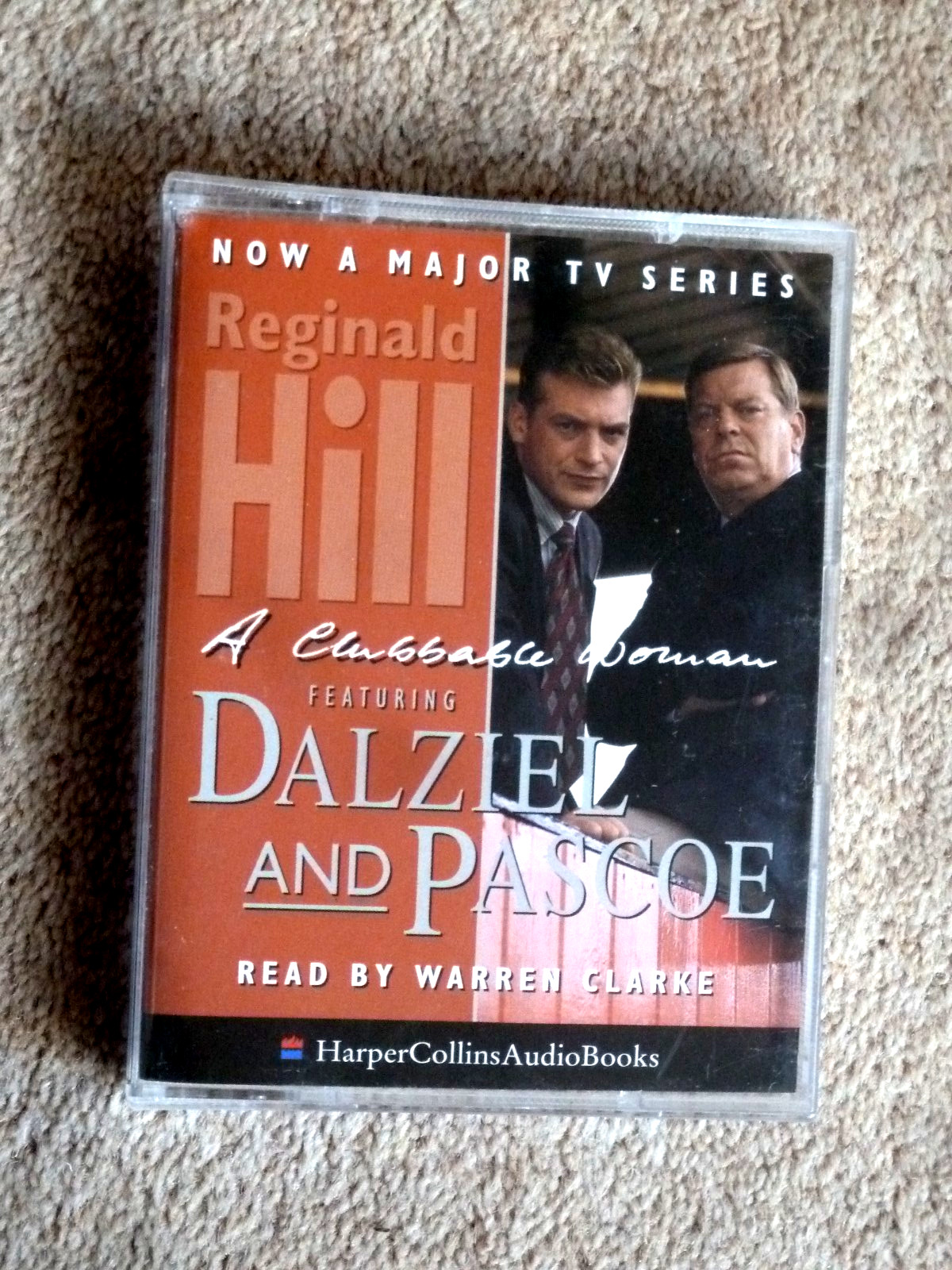 REGINALD HILL - A CLUBBABLE WOMAN-   AUDIO BOOKS - TALKING BOOK ( 2 CASSETTES )