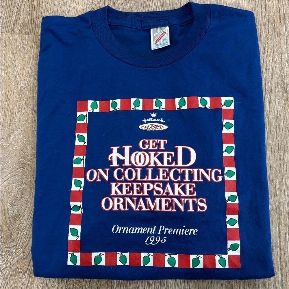 Vintage 1995 Hallmark Keepsake Ornaments Promo Tee Made in USA XL