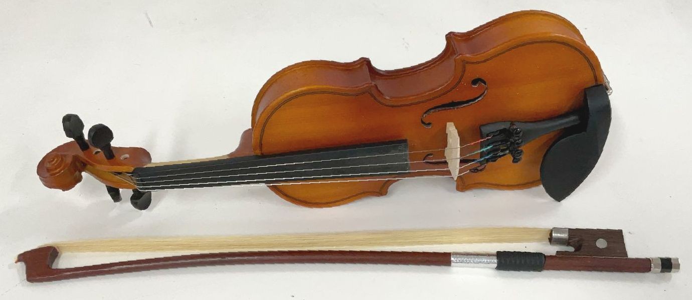 Lark Violin One-Thirty-Second Sized Case Bow