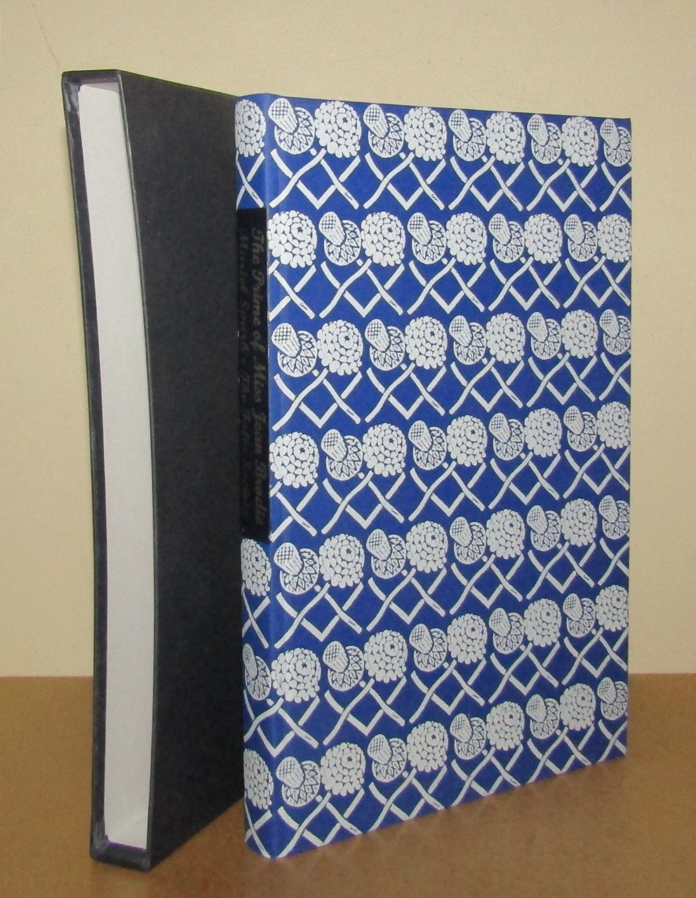 Folio Society - Muriel Spark - The Prime of Miss Jean Brodie - 1st/1st (1998)