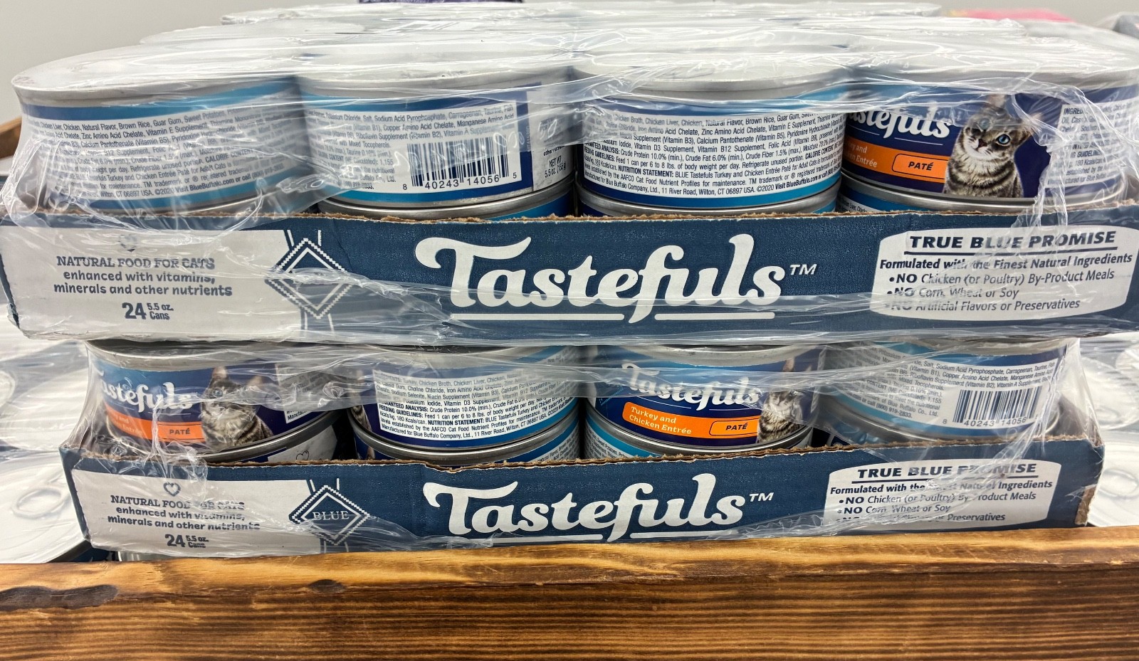 Blue Buffalo Tastefuls Natural Pate Turkey Chicken 48 Cans 5.5 oz. Wet Cat Food
