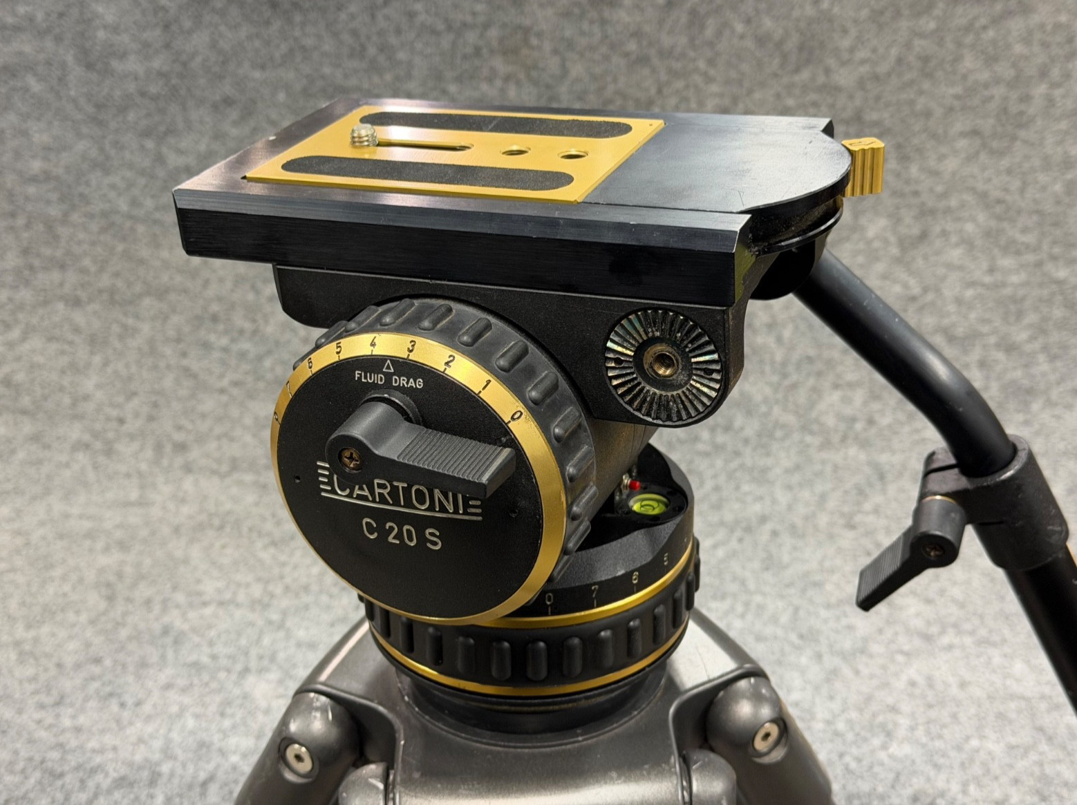 Cartoni C20S Fluid Head, 100mm ball, pan bar, plate