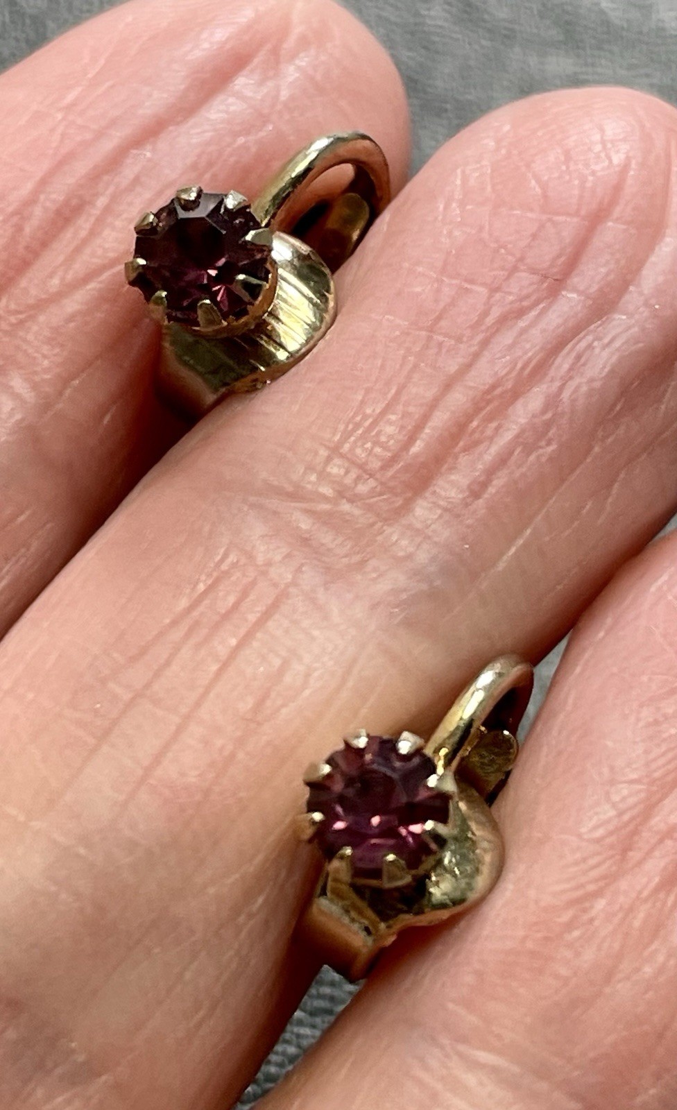 Vintage Purple Crystal Rhinestone Small Gold Tone Clip Earrings