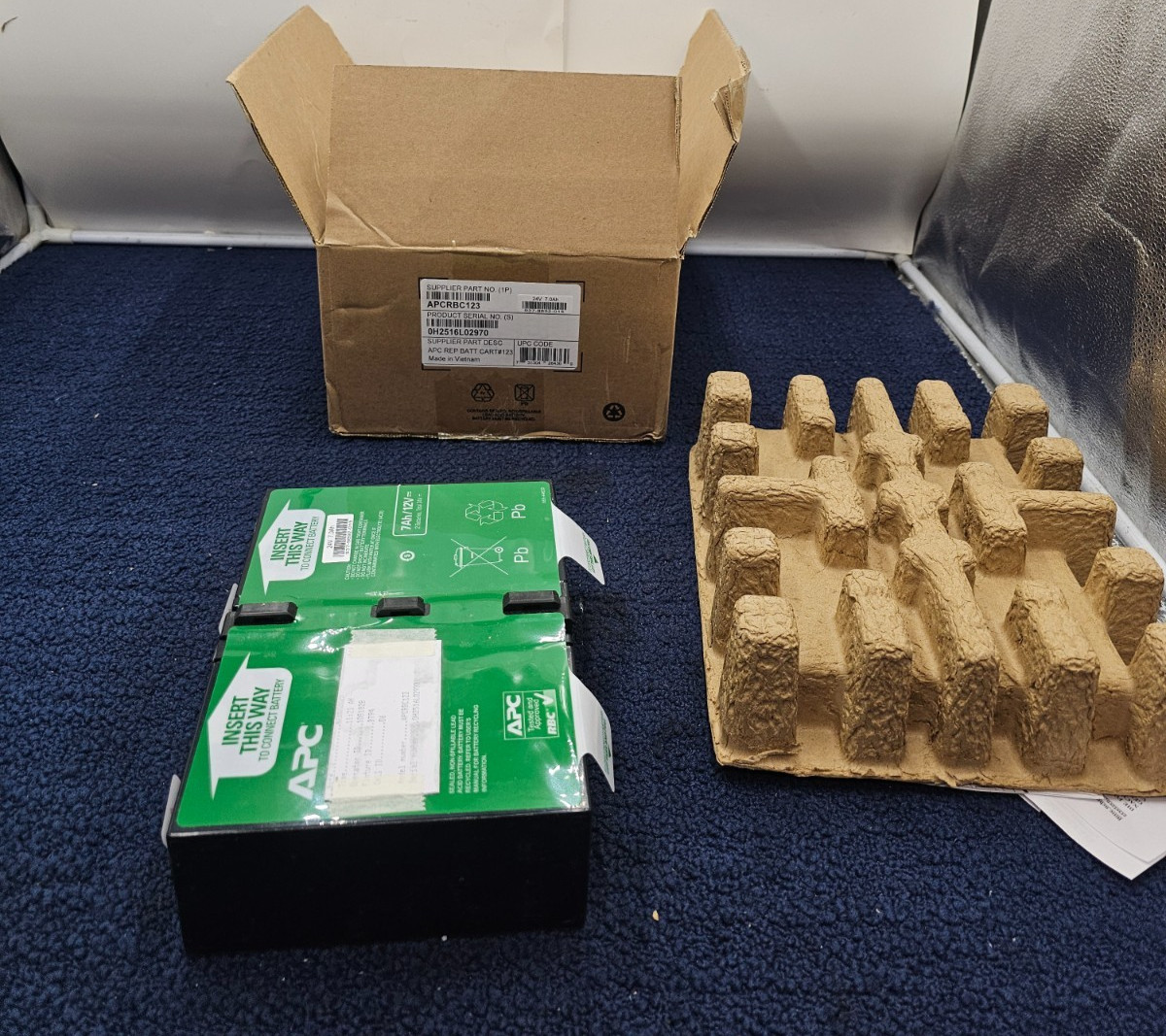 APC UPS Replacement Battery Cartridge 24V 7.0Ah APCRBC123 