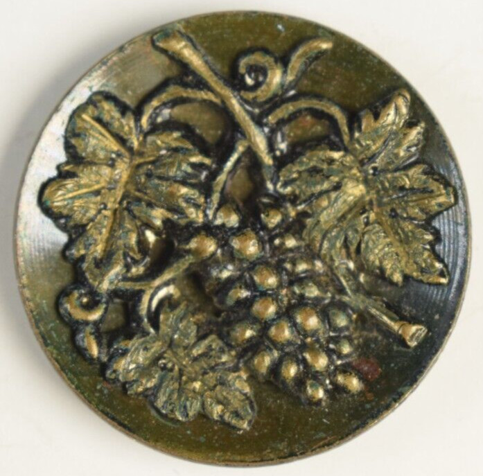 Victorian 1 Piece Tinted Brass Grapes Vine Leaves Clothing Button R8