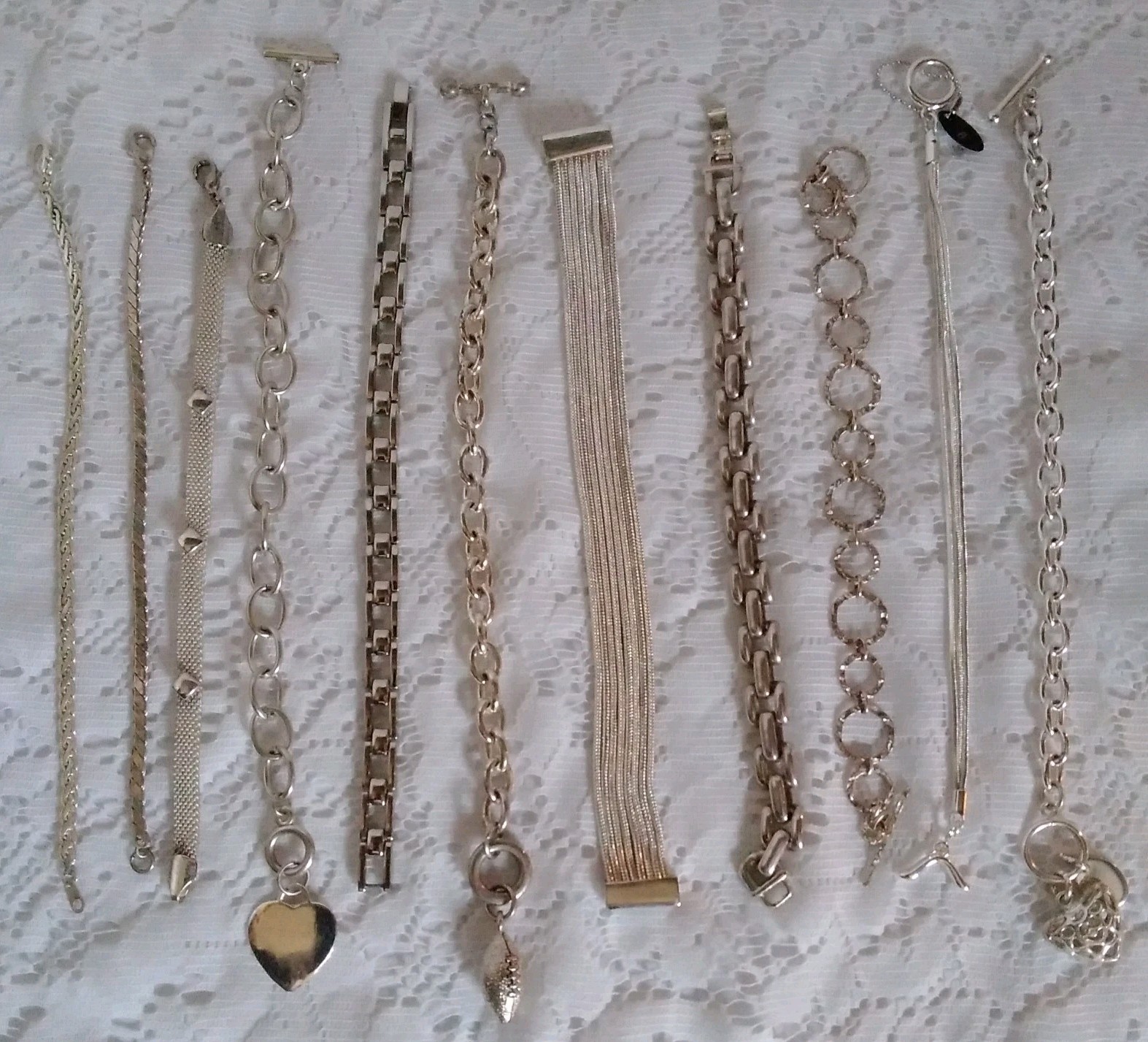Bright Silvertone Mixed Fashion Bracelets Only 25+ Piece Jewelry Lot
